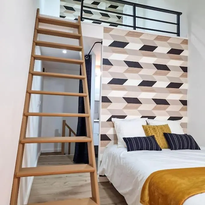 L'Atelier A Magnifique Loft Avec Terrasse Privee Apartment Saint-Etienne